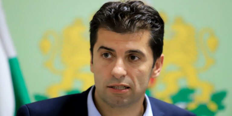 Bulgarian MPs have approved a new “corruption free” government