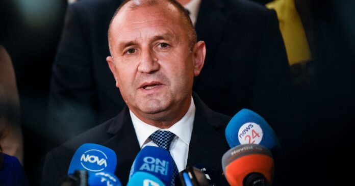 Rouman Radev, Bulgaria's President held round of discussions with seven parliamentary groups