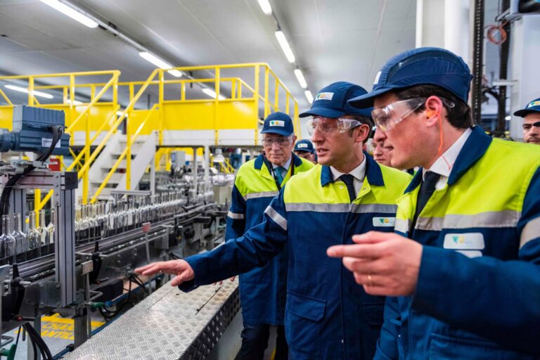 The Agency of German Economic Development (Germany Trade & Invest - GTAI) provides information on the labour market, wage costs, and labour laws in Bulgaria in its publication. According to the German-Bulgarian Industrial Chamber of Commerce, Bulgaria has the lowest labour costs in the EU