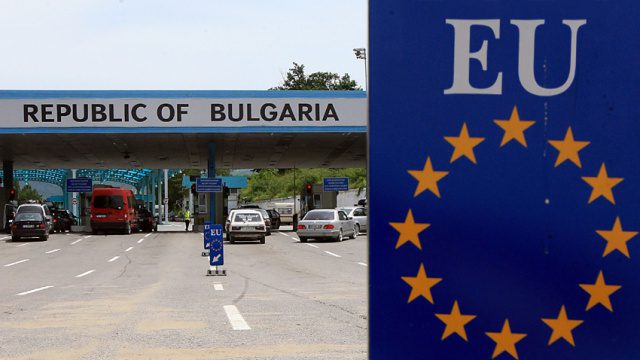 The internal affairs ministers of Bulgaria, Croatia, and Romania have been invited by the Czech Presidency of the Council of the European Union to Prague on September 13 to discuss the three Balkan nations' admission to the Schengen Area