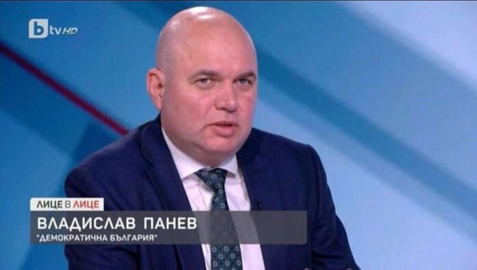 Vladislav Panev, a member of the Bulgarian national assembly, stated that requests for over 30,000 megawatts of new, cheap, clean power are waiting and cannot be implemented due to bureaucracy and lack of investment