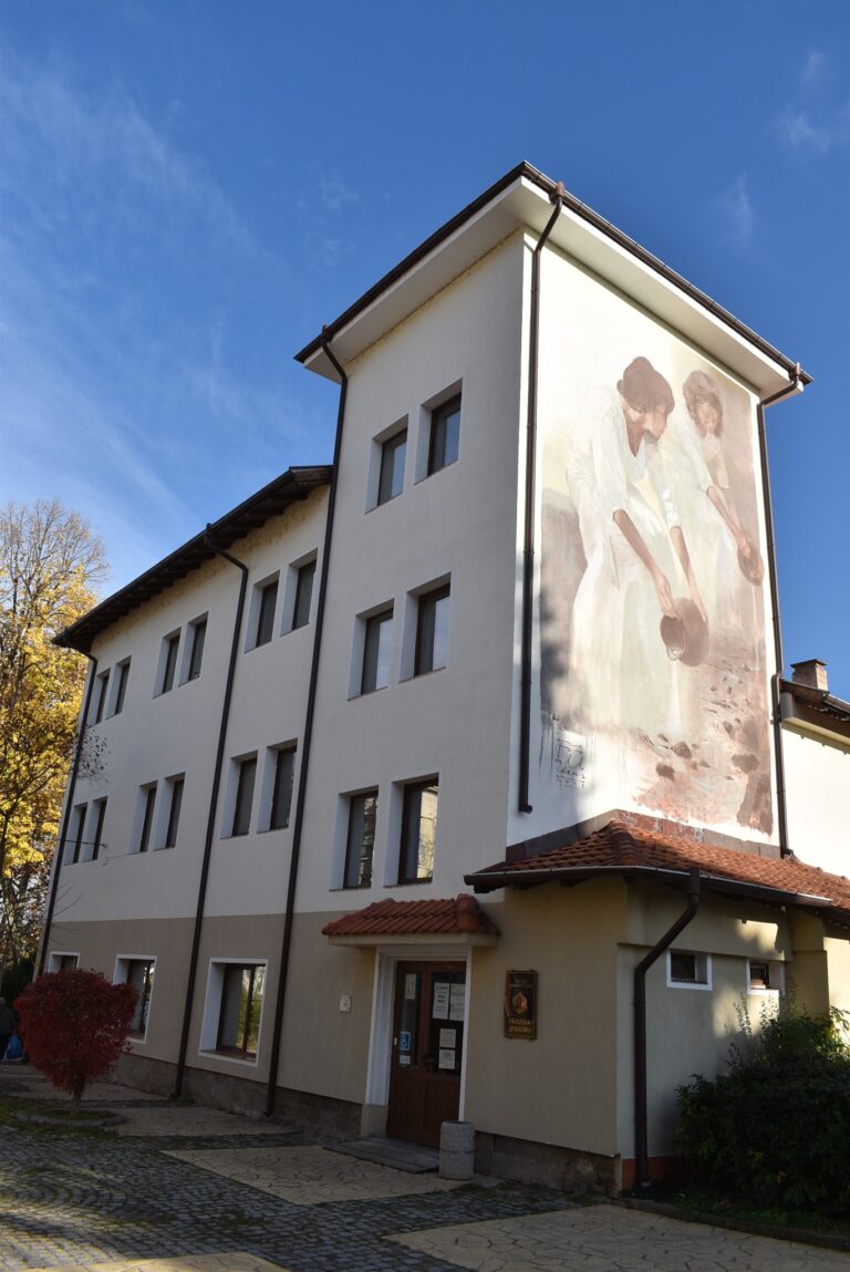 Dryanovo Municipality informs that it is possible to pay amounts due for real estate, household waste, and vehicle taxes for 2023. In 2023 there is no change in the amount owing on real estate taxes, household waste tax and vehicle tax