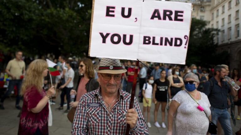 Several Bulgarians living in Sofia gathered outside the EU building to demonstrate against the government's decision to block four Russian TV networks