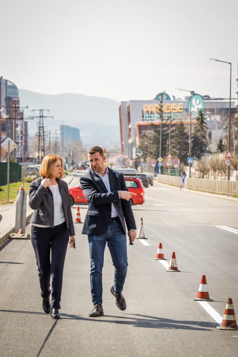 Yordanka Fandakova, Mayor of Sofia Municipality, recently informed that the largest road project Municipality of Sofia currently building is the third city ring that connects the Boulevards "Bulgaria" with a blvd. "G. M. Dimitrov". These are the boulevards "Filip Kutev" and "Todor Kableshkov"
