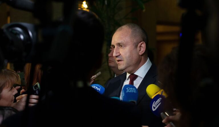 "Bulgaria does not support and is not part of the general contract for delivery of missiles to Ukraine. This is our sovereign resolve. Bulgaria will support European diplomatic efforts to restore peace", said president Radev through his social media account