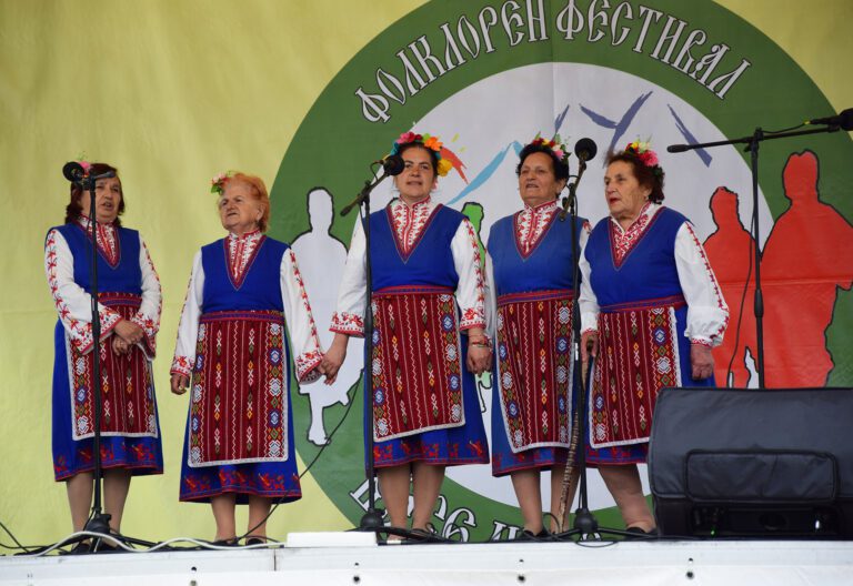 Elena, Bulgaria: On May 3, 2023, the Festival "Joy in Elena", organized for the sixth year by the People's Community Center "Napredek - Elena - 1863" on the idea of the dance group "Balkanjiche" with the head of Mrs Yordanka Grancharova, was held under the patronage of the Mayor of Elena Municipality Eng. Dylan Mlzev again gathered thousands of folklore lovers from all over the country
