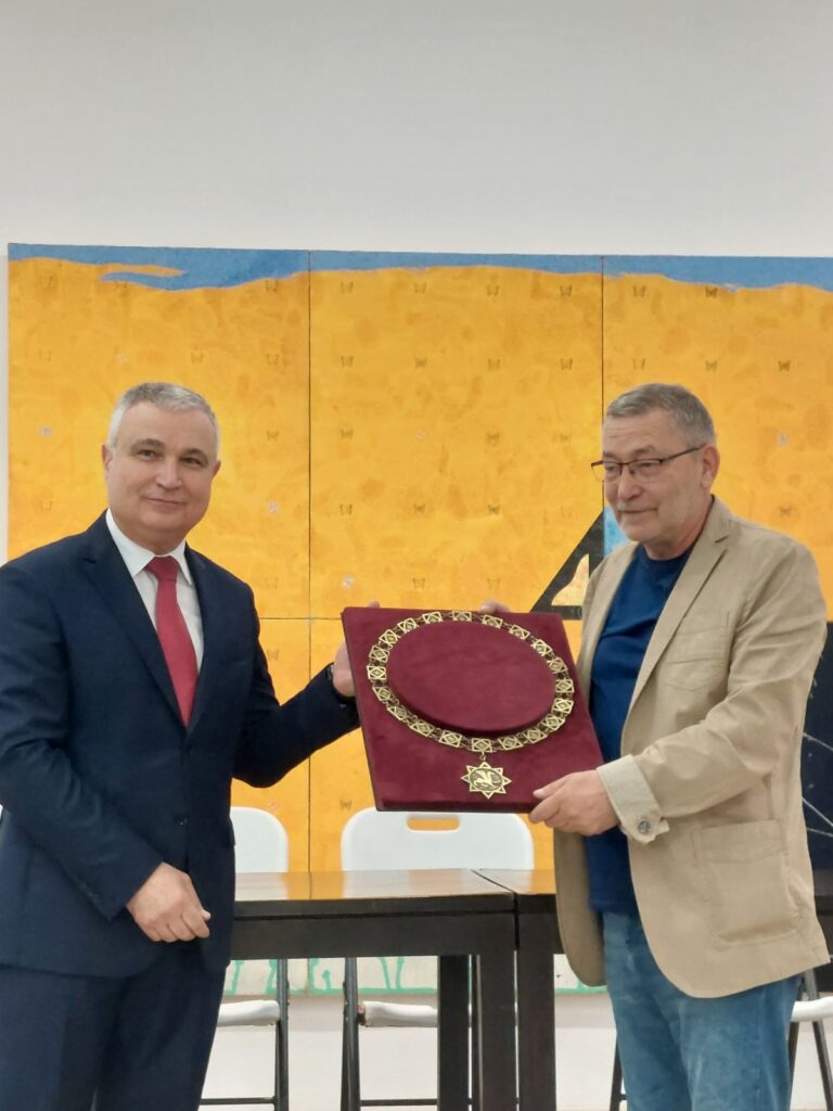 The Road Minister of Culture Associate Professor, Dr Plamen Slavov, presented the Golden Griffon Awards as part of the 61st National Archaeological Conference at the Regional Historical Museum in Pleven, where he was a special guest on May 25
