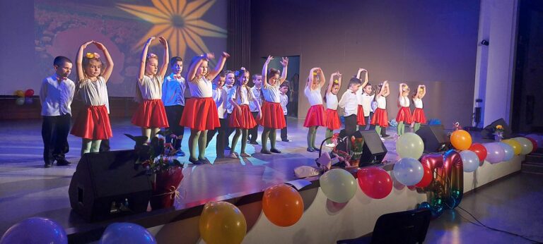 Gabrovo, Bulgaria: Gabrovo Kindergarten, named "Perunika", celebrated its 50th anniversary yesterday. The holiday program included an exhibition, a charity bazaar and a concert with the kids from the nursery