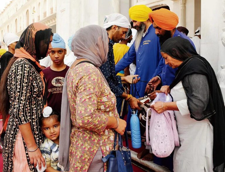 Punjab, India: The Shiromani Gurdwara Parbandhak Committee (SGPC) has taken severe steps to increase security around the Golden Temple after three incidences of low-intensity explosions occurred in previous days. It was a crucial turning point in the temple's history, which included deploying an all-female force at each entry point