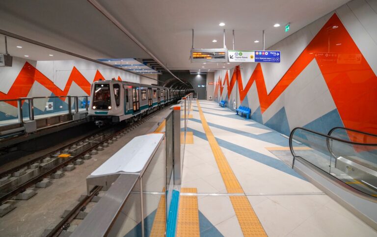 Sofia, Bulgaria: Yordanka Fandakova, mayor of Sofia, informed through her social media account that by the end of the year, the Municipality of Sofia will begin construction of a new metro station located between Slivnitsa and Obelya metro stations