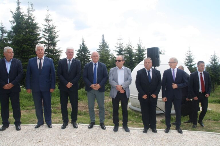 Chepelare, Bulgaria: "With the opening of this telescope, the scientists in Bulgaria will fully participate in the research in which other scientists worldwide participate. The Ministry of Education funds the project, that is, by the state. The Bulgarian School of Astronomy deserves such a tool commented mayor Boran Hadzhiev