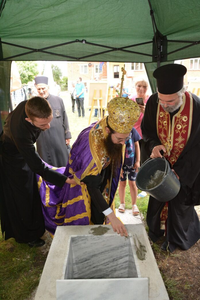 Haskovo, Bulgaria: The Haskovo Municipality informed through its social media account that on July 8, 2023, the foundation stone of a new Orthodox temple was laid today in the Haskovo village of Monastir