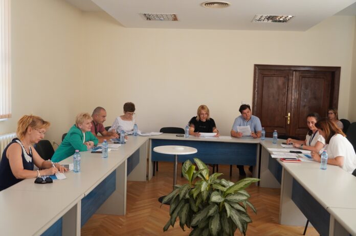 Regional Governor Kristina Sidorova chaired a meeting of the Committee for the Selection of Members for the Children's Council. The Children's Council has representatives (title and substitute) of the 28 administrative regions in Bulgaria who are elected for a two-year term