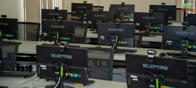 Roseau, Dominica: The Government of Dominica is in the process of operationalizing 15 innovation hubs across Dominica through the Caribbean Digital Transformation Project. The Roseau Valley Hub was recently commissioned and will provide services to residents of the Roseau Valley Constituency