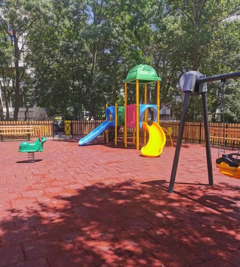 Sofia, Bulgaria: Georgi Valentinov Georgiev, Chairman of the Metropolitan Council, announced that 130 playgrounds are already renovated in Sofia. At the beginning of the year, the Sofia Municipality prepared an investment program of 3,000,000 BGN to repair and maintain sites in all areas of the capital