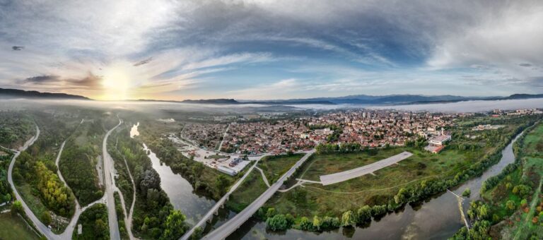 Gabrovo, Bulgaria: Regional newspaper "Rositsa" - Sevlievo, Technical University in Gabrovo and Regional Museum of History - Gabrovo organize an International Scientific Conference ", Regional Development, Cultural Corridors and Media", which will be held between September 7 and 9 in Sevlievo