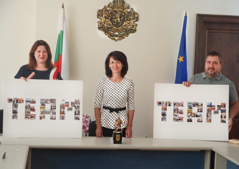 The district manager Engr. Maria Basheva - Venkova officially took office today. The succession ceremony occurred in the Boardroom of the Regional Administration - Gabrovo