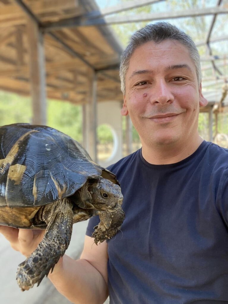 Ruslan Yordanov, the Bulgarian public figure and vlogger, shared a glimpse of his visit to Dobrich Zoo. It marks a record number of visitors in 2023. Its official name is the Center for Nature and Animal Protection