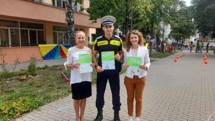 Gabrovo, Bulgaria: Theatrical production, quizzes, competitions and games on the theme of road safety pleased the kids from Yavor DG yesterday. The event took place in the courtyard of the nursery, which was decorated with decor, signs, walkways and cones