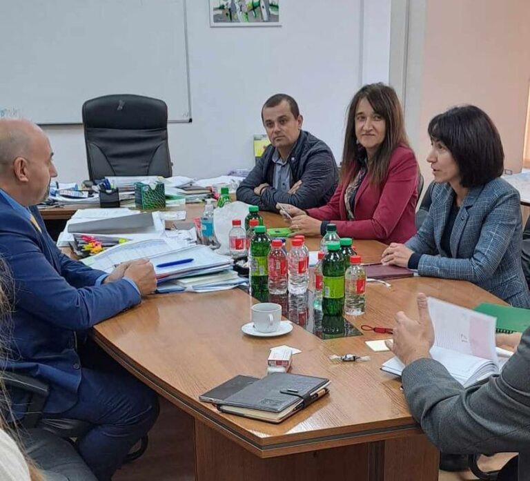 Gabrovo, Bulgaria: Today, designing a third lane at the intersection near the village Vranilovtsi should be assigned, says the regional governor Maria Basheva at an intentional meeting at the Road Infrastructure Agency