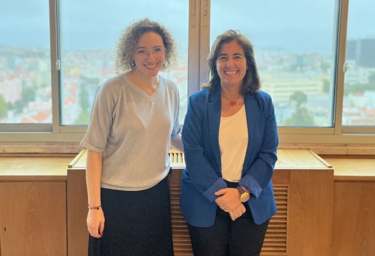 Ivanka Shalapatova, Bulgarian Minister of Labor and Social Policy, informed that the trip of the Bulgarian delegation to Portugal on the issues of the Child has ended with a massive success and understanding