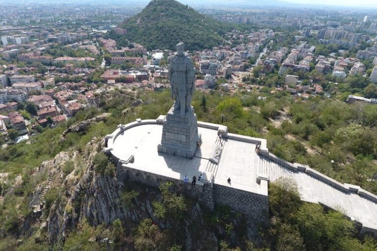 The legal commission, chaired by Slavi Georgiev from the civil quota of GERB, disclosed their intention to seek a comprehensive financial justification before making any decisions