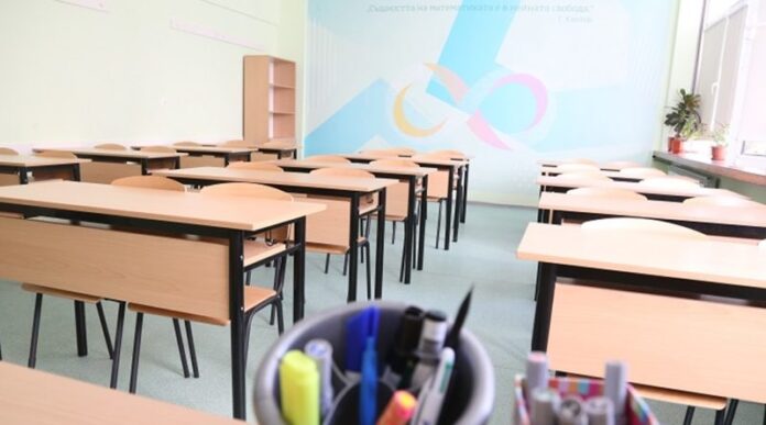 Education Minister Galin Tsokov announced that all schools in Bulgaria will enjoy a six-day weekend, spanning from Labour Day on May 1