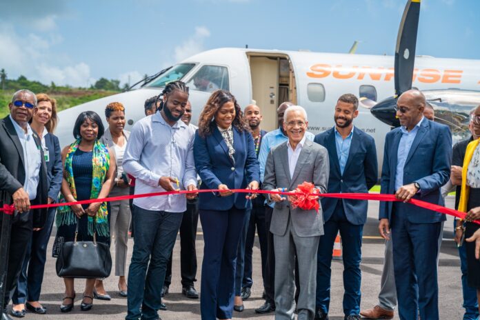 Dominica welcomes flight from Sunrise Airways