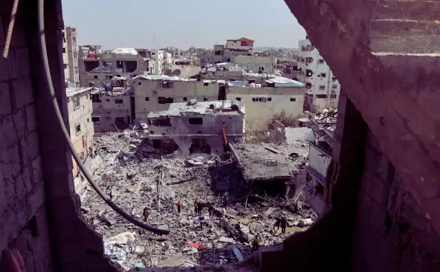 As the situation unfolds, diplomatic efforts to mediate a ceasefire between Israel and Hamas remain tenuous, with regional and international actors urging restraint As the situation unfolds, diplomatic efforts to mediate a ceasefire between Israel and Hamas remain tenuous, with regional and international actors urging restraint