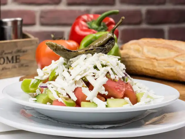 As global interest in authentic regional dishes continues to grow, the inclusion of Shopska salad in CNN’s top 24 list is not just a nod to its flavor — it’s a tribute to its story As global interest in authentic regional dishes continues to grow, the inclusion of Shopska salad in CNN’s top 24 list is not just a nod to its flavor — it’s a tribute to its story