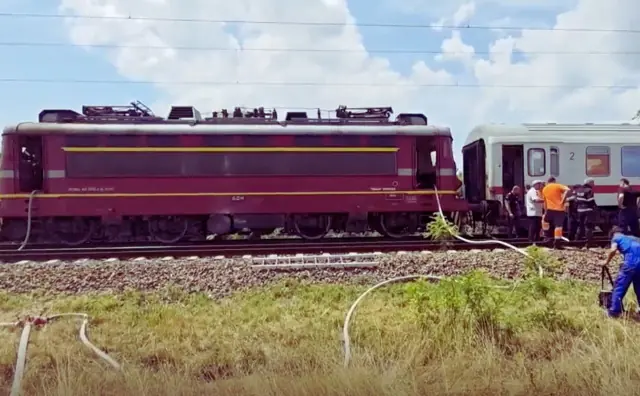 Approximately 190 people were onboard at the time. All passengers were safely escorted off the train and led to a nearby field as a precautionary measure