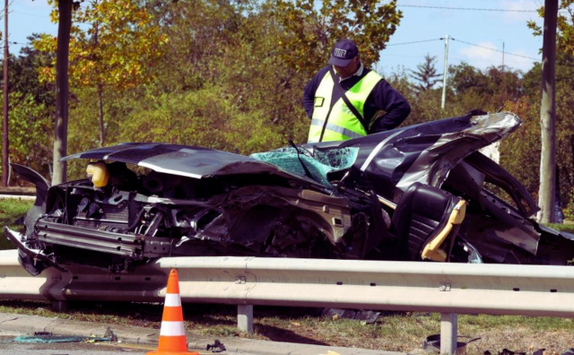 The vehicle split in two after colliding with a tree on Botevgradsko Shose Boulevard in Sofia