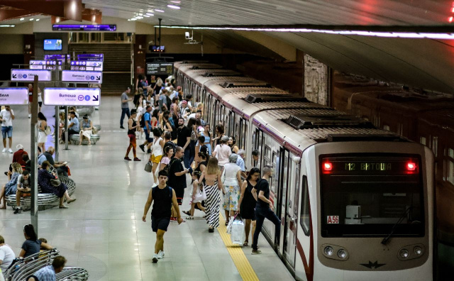 New Skoda train arrives in Sofia, ready to enhance metro capacity and modernize public transport services
