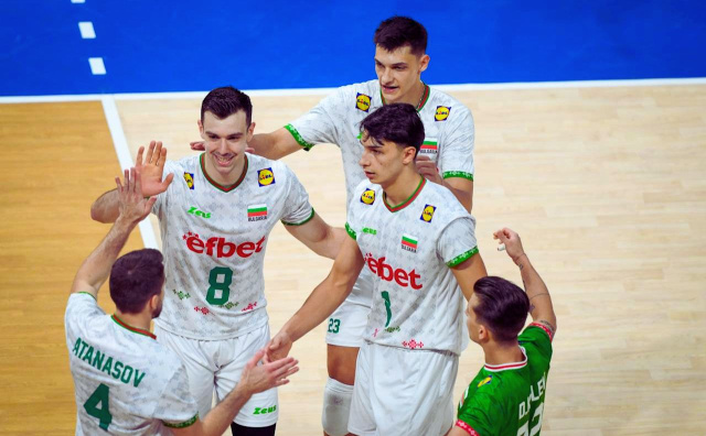 Bulgaria’s Alex Nikolov leads the team’s stunning comeback against the USA at the World Volleyball Championship in Pasay City