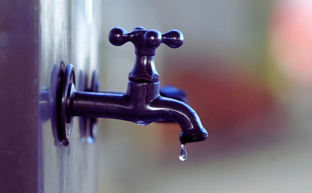 Residents in Pleven collect water during ongoing restrictions caused by major supply losses across Bulgarian regional networks Residents in Pleven collect water during ongoing restrictions caused by major supply losses across Bulgarian regional networks