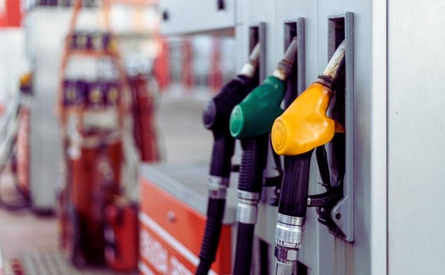 Fuel station in Bulgaria displays rising gasoline and diesel prices as global oil markets surge, affecting consumers and businesses nationwide
